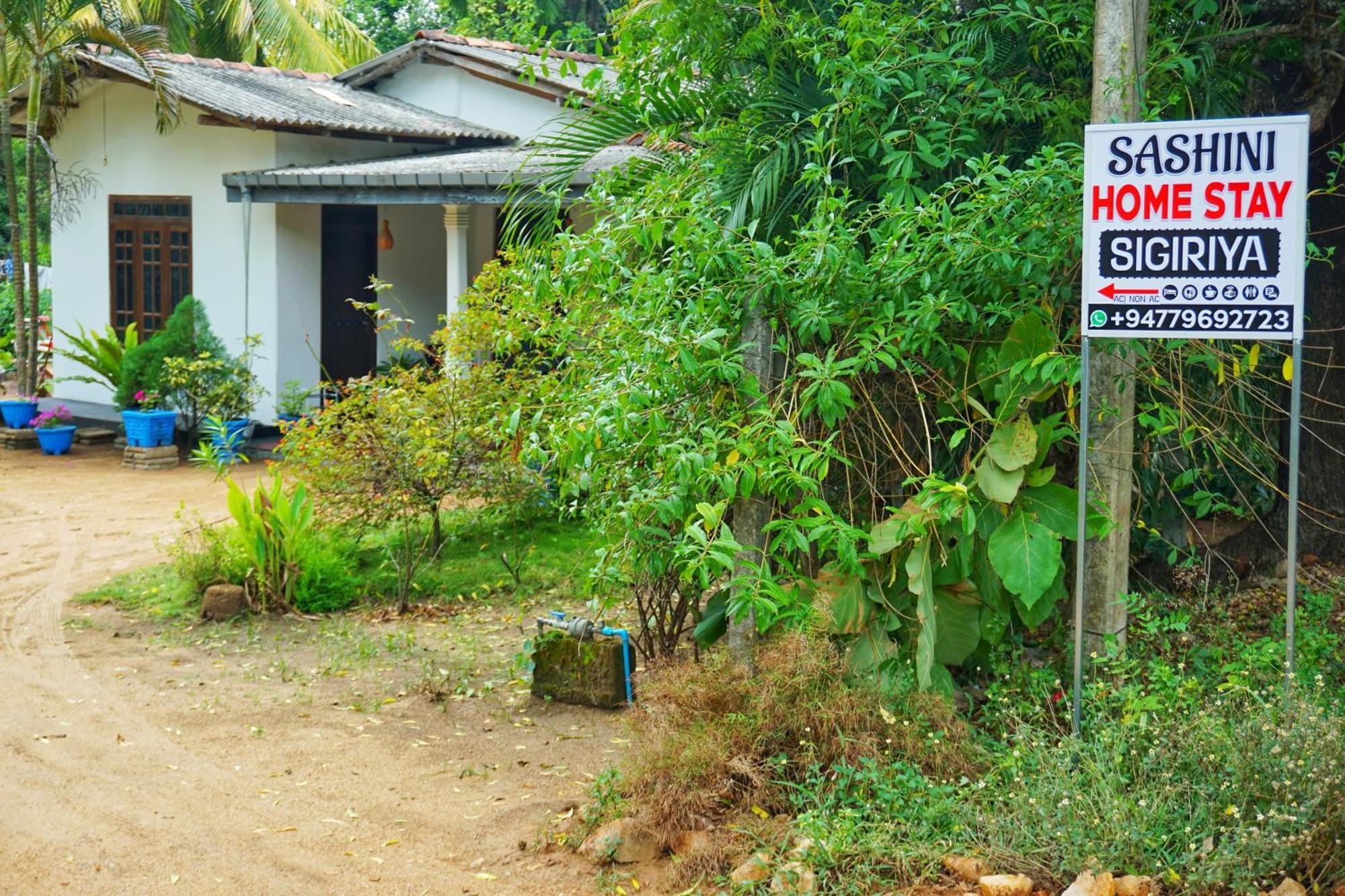 Sashini Homestay Sigiriya Luaran gambar